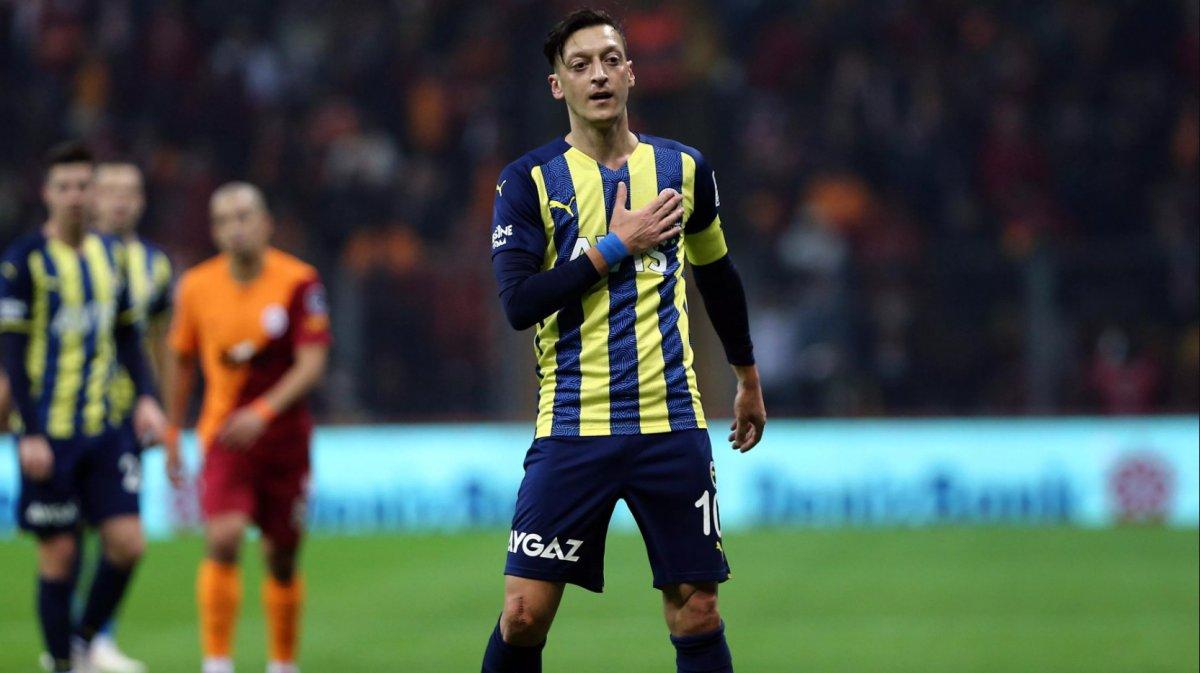 Mesut Özil: Hayal kırıklığı yaşıyorum