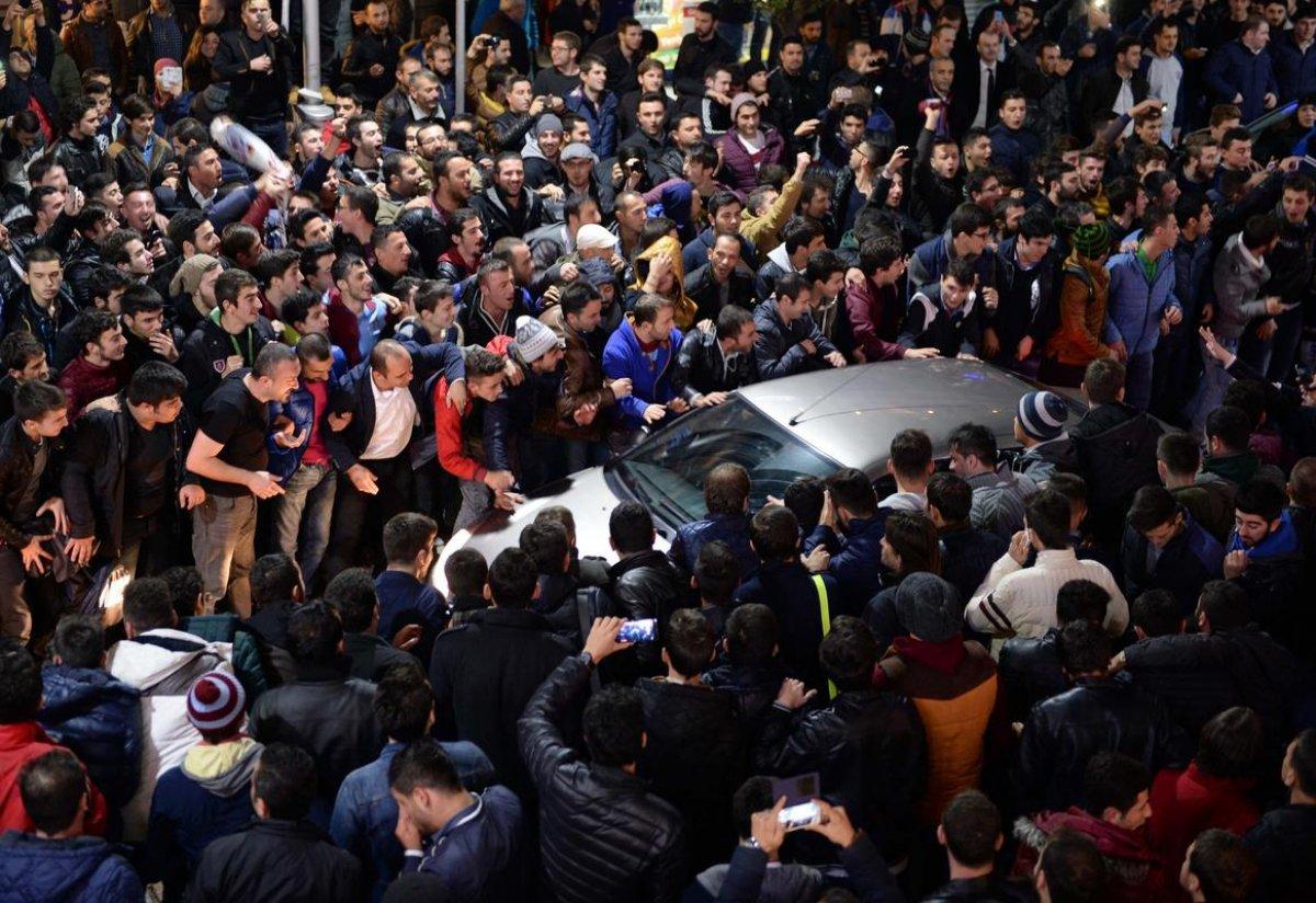 Trabzonspor’un 2021-2022 şampiyonluk kupası görücüye çıktı