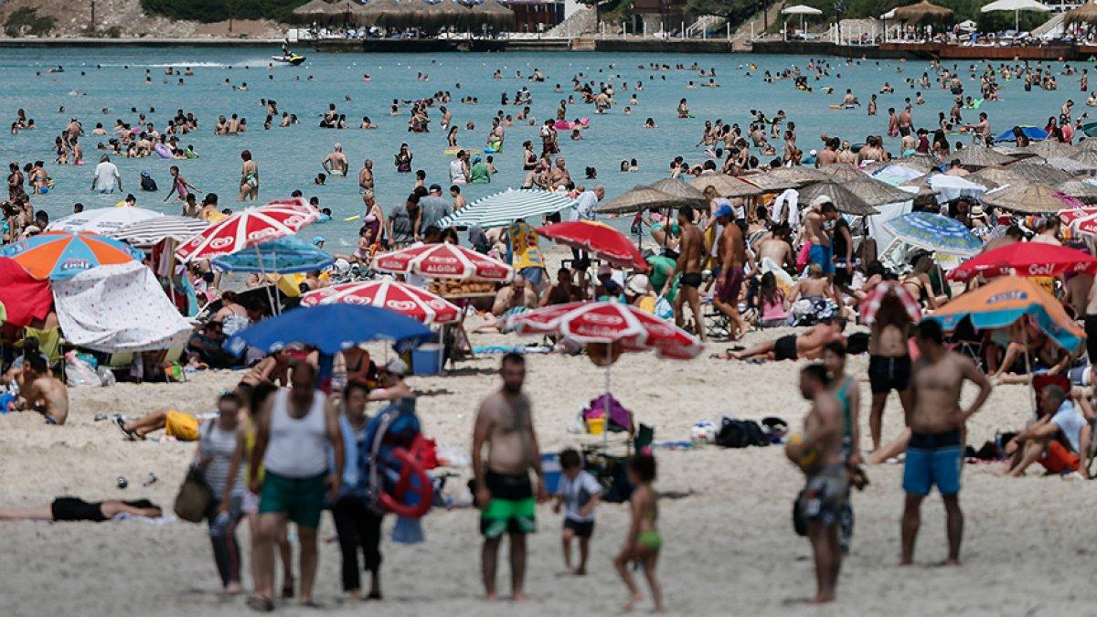 Çeşme’de bayram hareketliliği: Oteller dolmak üzere