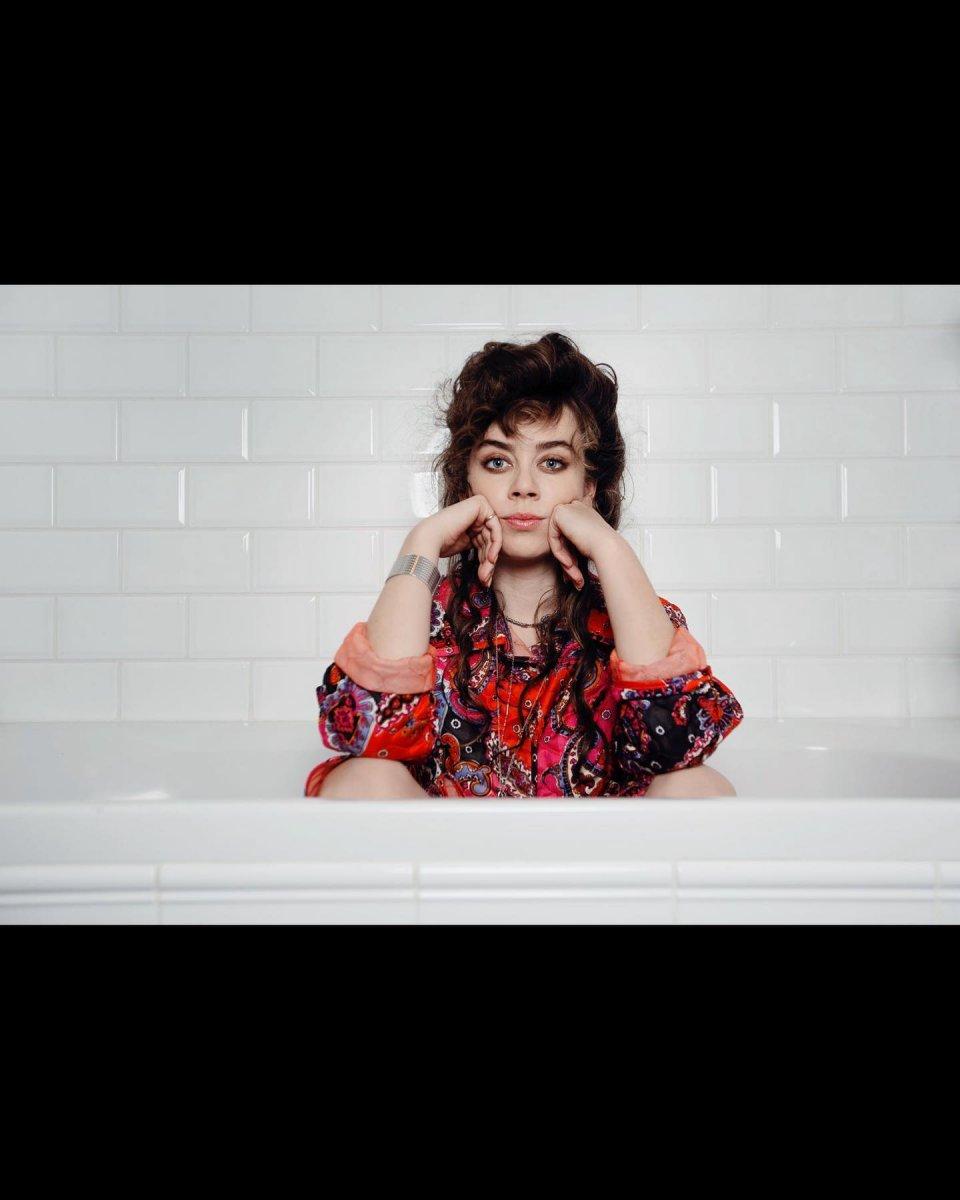 Demet Evgar'dan 5'inci ay pozu