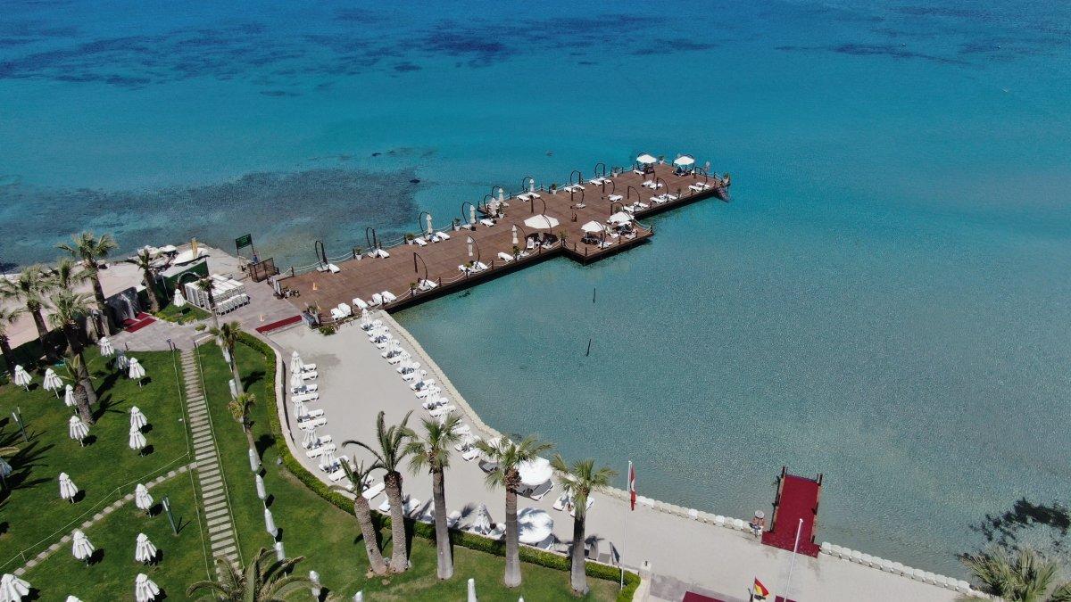 Çeşme’de bayram hareketliliği: Oteller dolmak üzere