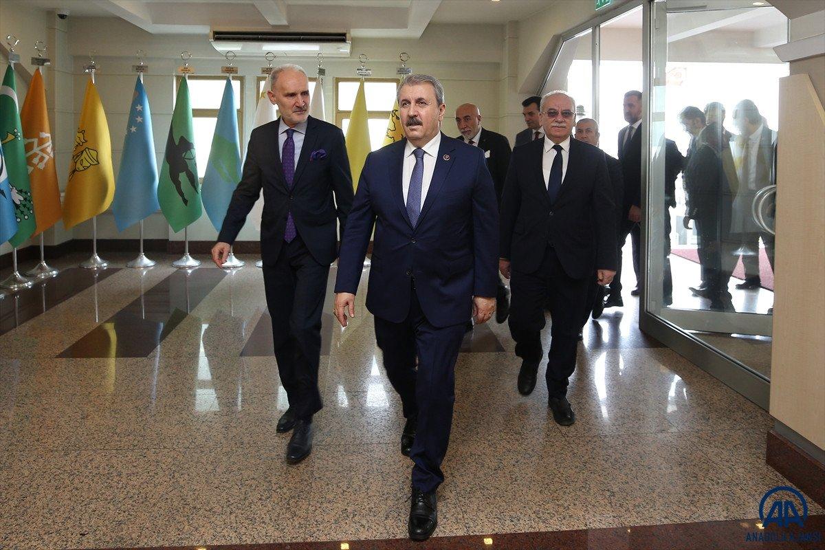 Mustafa Destici: Cumhurbaşkanı'nı tehdit etmek kimsenin haddi değil