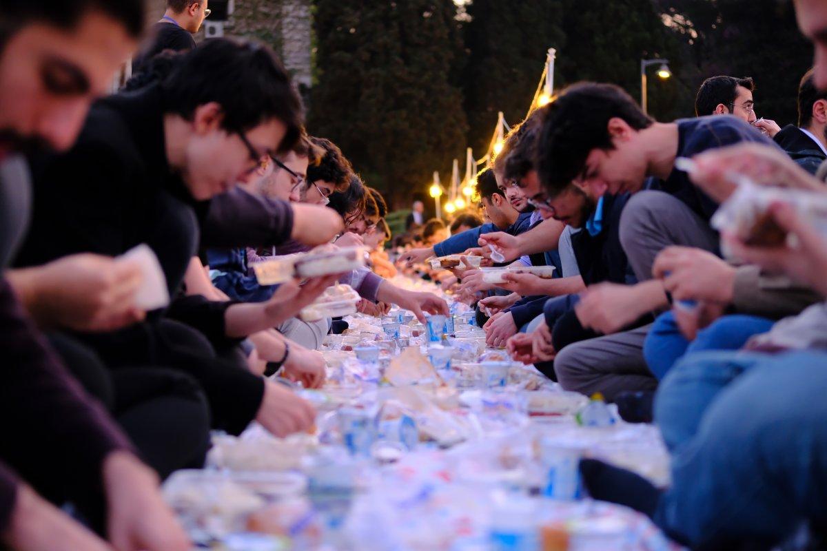 Boğaziçi Üniversitesi'nde iftar ve namaz
