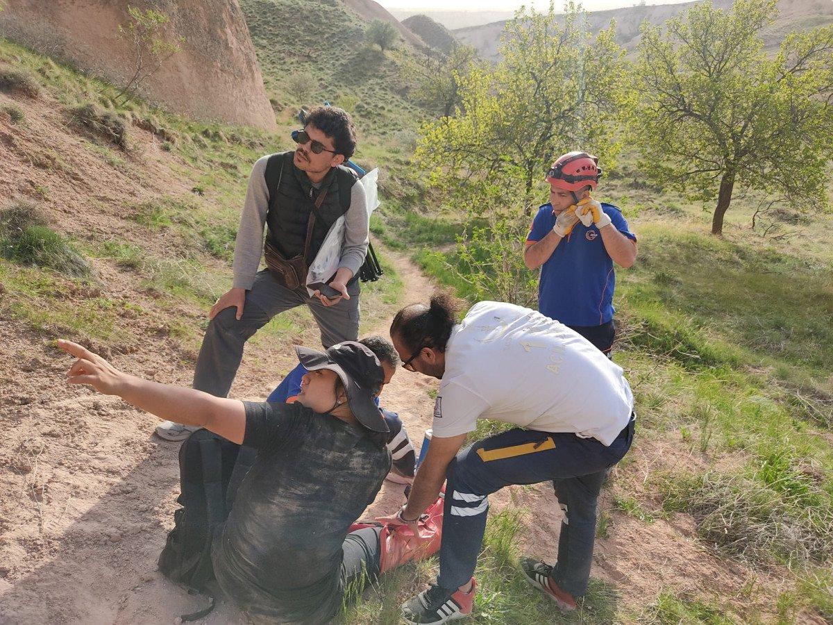 Kapadokya'yı gezen turist çukura düştü