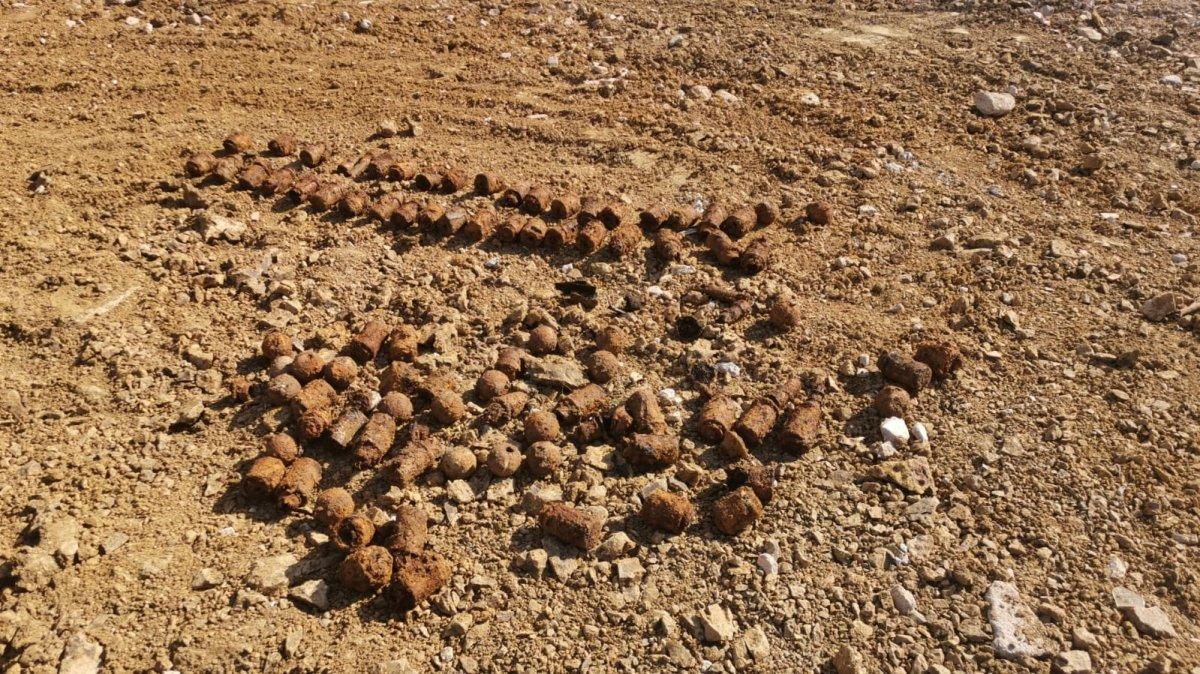 Balıkesir'de gömülü bulunan yüzlerce bombanın sırrı araştırılıyor