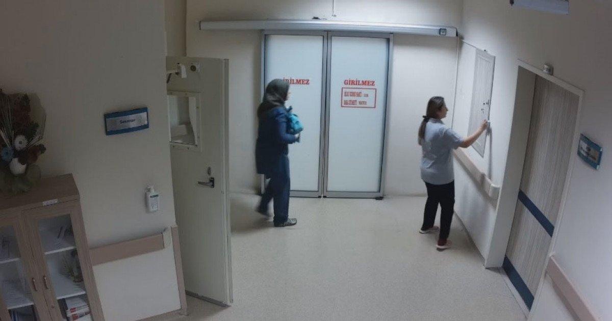 Sivaslı anne hastaneye giremeden doğum yaptı