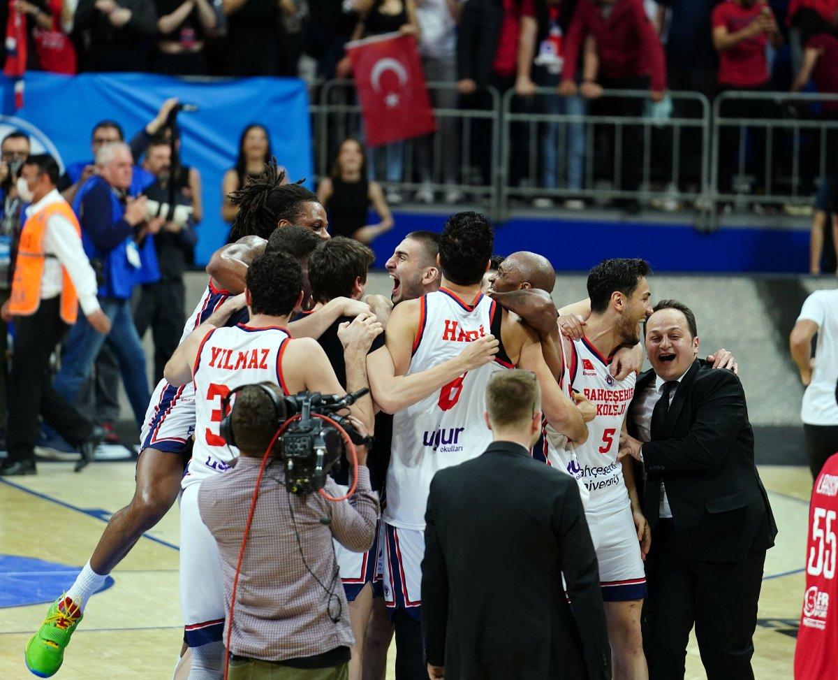 Bahçeşehir Koleji Europe Cup şampiyonu