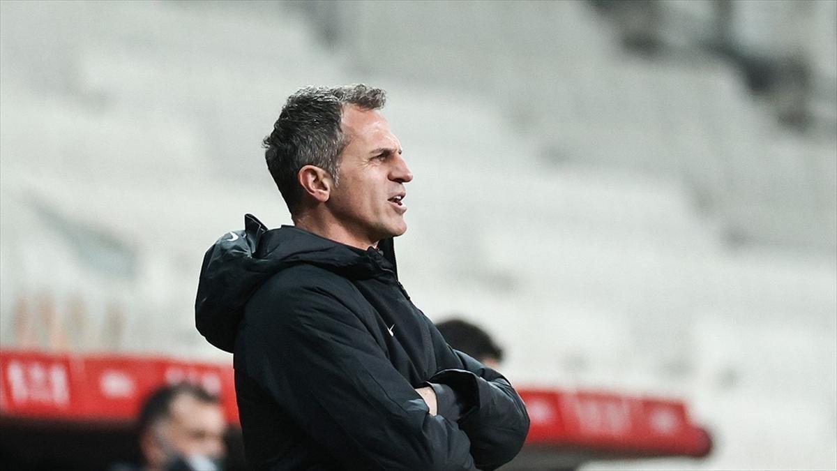 Göztepe'de Stjepan Tomas ile yollar ayrıldı