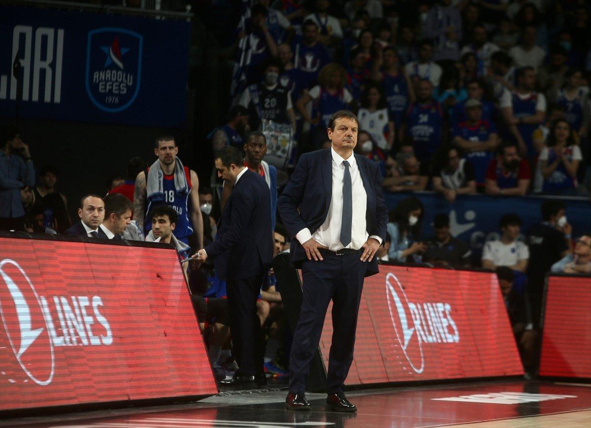 Anadolu Efes EuroLeague çeyrek finalinde Milan'a karşı 2-1 öne geçti