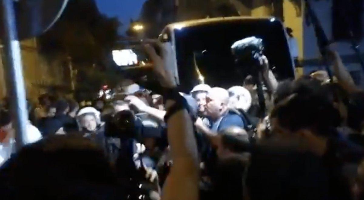 Gezi eylemlerinde 'katil devlet' sloganları