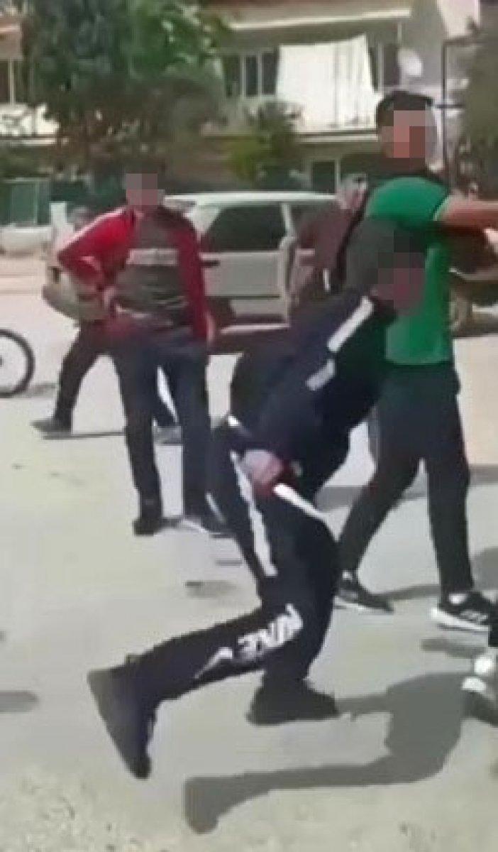 Denizli’de 14 yaşındaki çocuk, liseli öğrenciyi bıçakladı