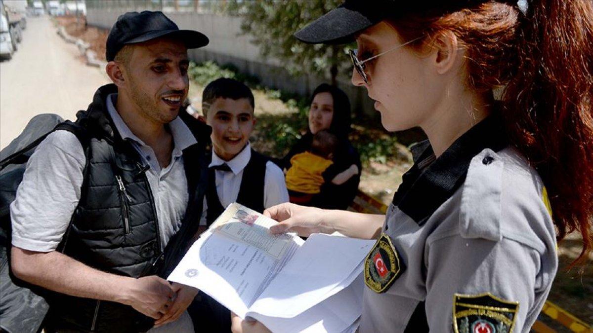 Suriyeliler sadece cenaze için girdi çıktı yapabilecek