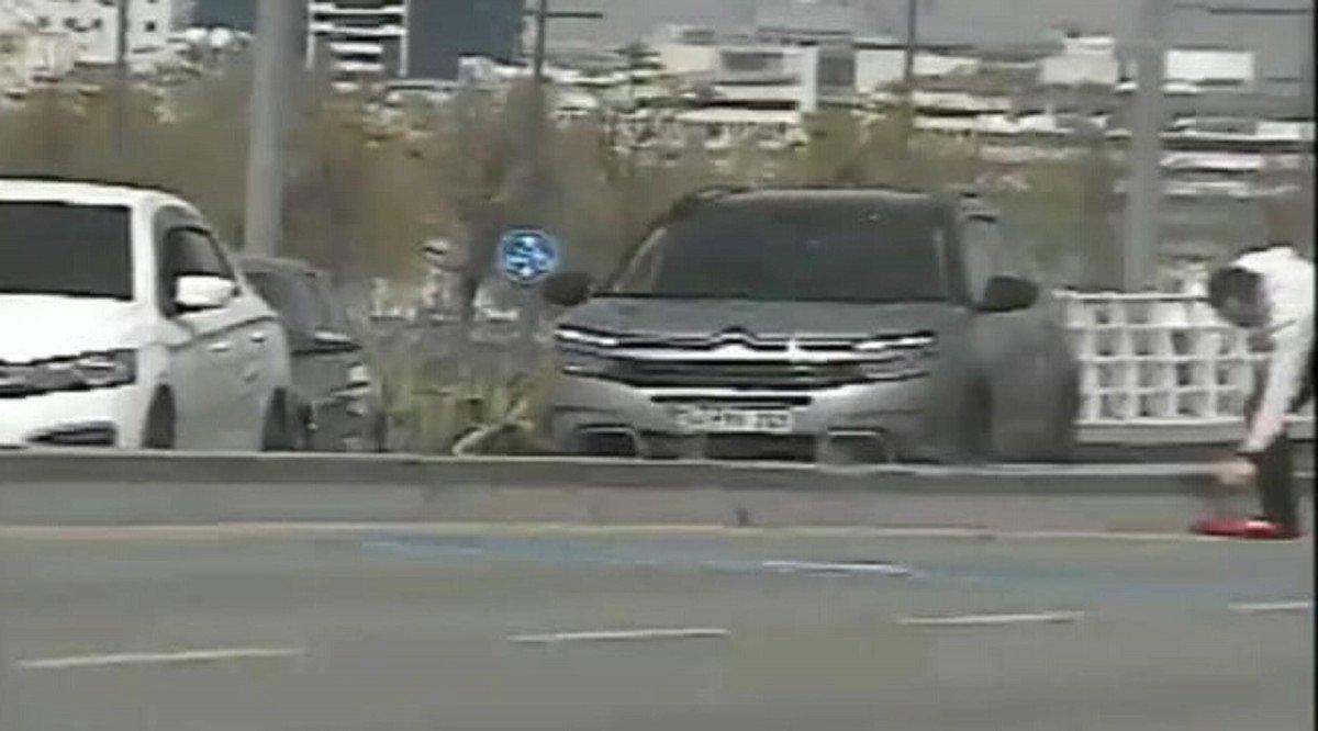 İzmir'de şoförün 'bayrak' sevgisi