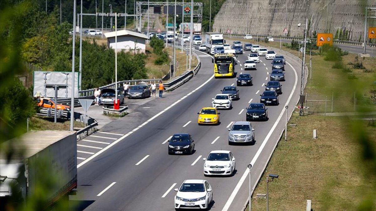 Bayram tatilinde araç kullanacaklara tavsiyeler