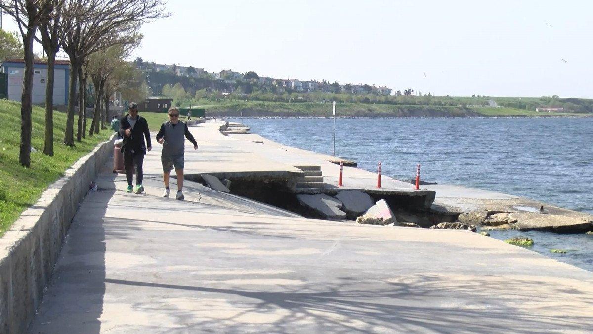 Beylikdüzü'nde yürüyüş yolu çöktü