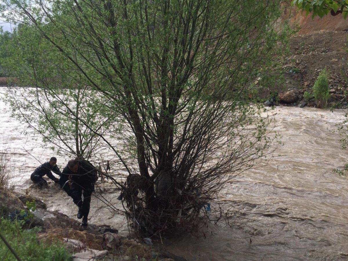 Oltu Çayı'nda kaybolan çift için ekip kuruldu