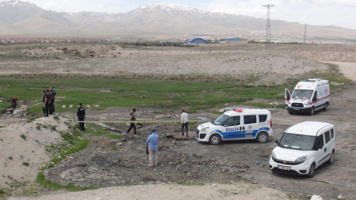 Niğde’de 47 yaşındaki adamı öldürüp, attılar