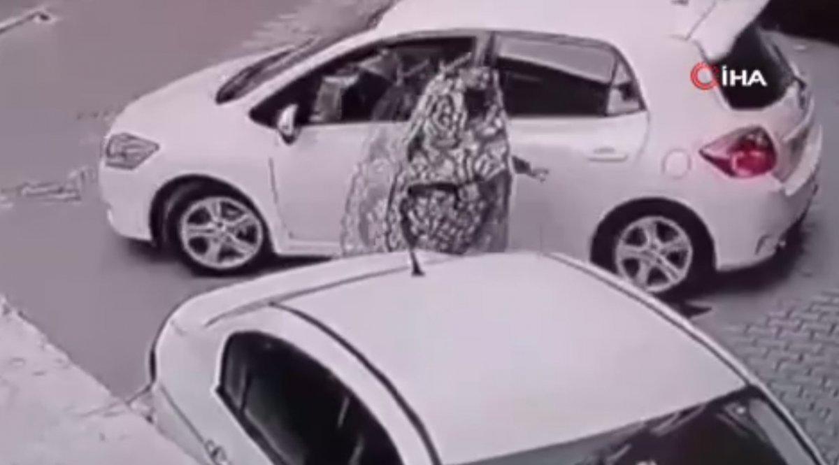 Esenyurt’ta halı hırsızları kamerada