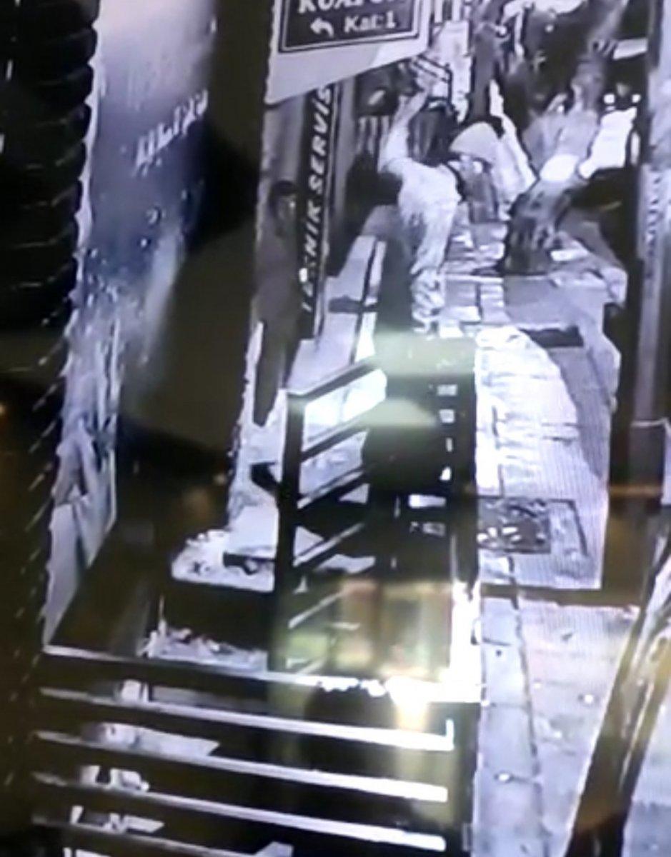 Sultangazi'de fark edilen hırsızın 'selam' taktiği