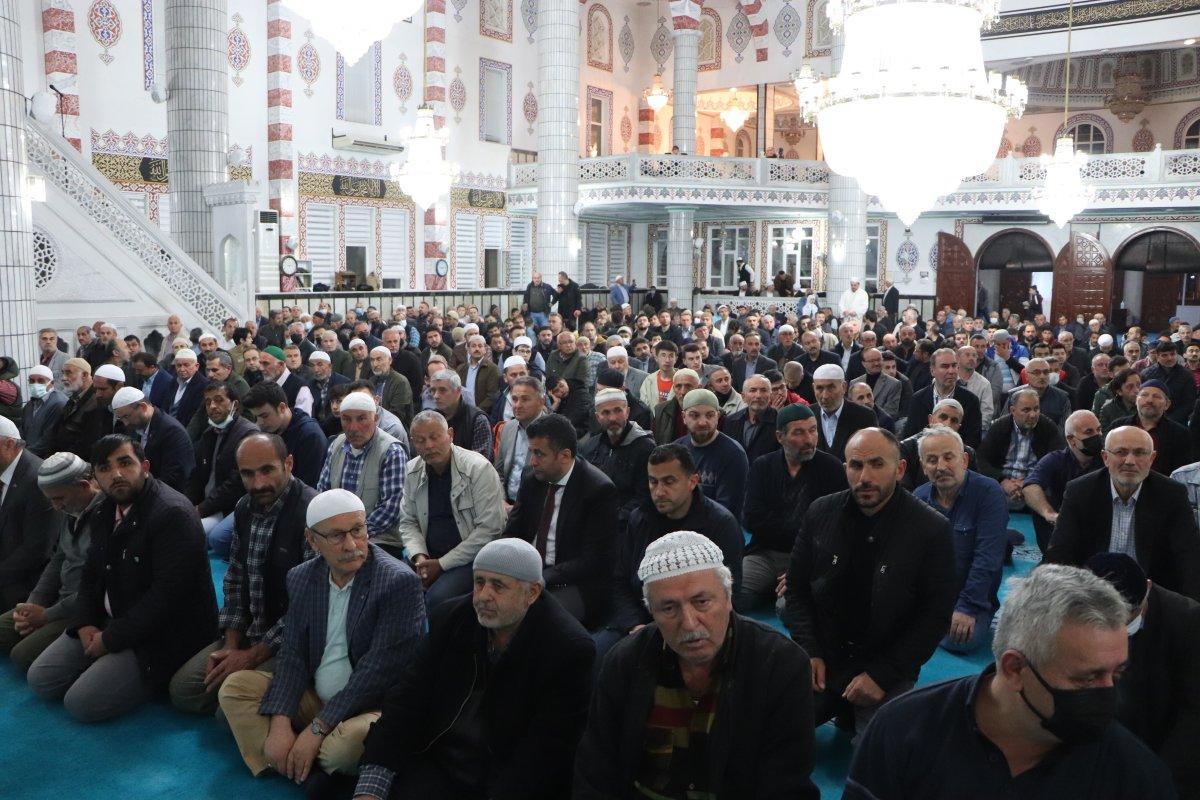 Çarşamba'da 300 yıllık gelenek: Enderun usulü teravih kılındı