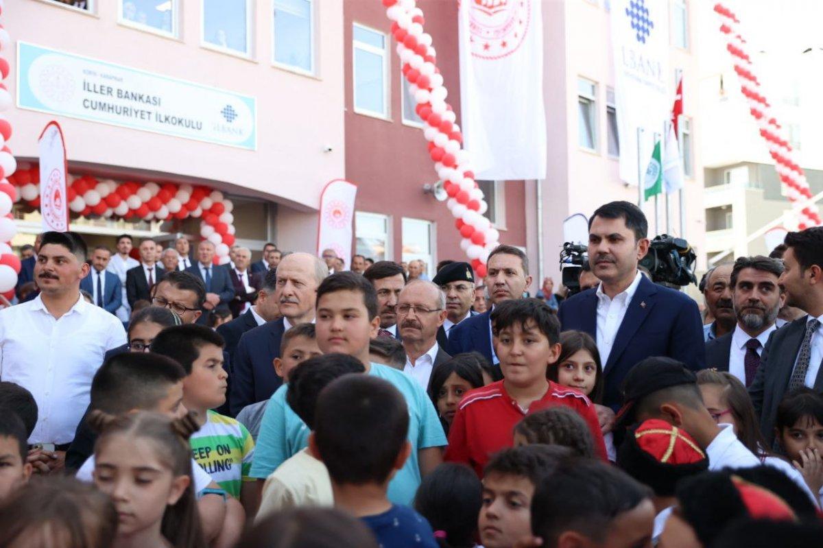Bakan Kurum: Milletin seçtiği lideri kimse tehdit edemez