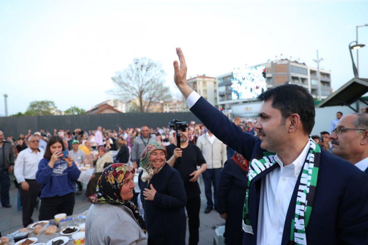 Bakan Kurum: Milletin seçtiği lideri kimse tehdit edemez