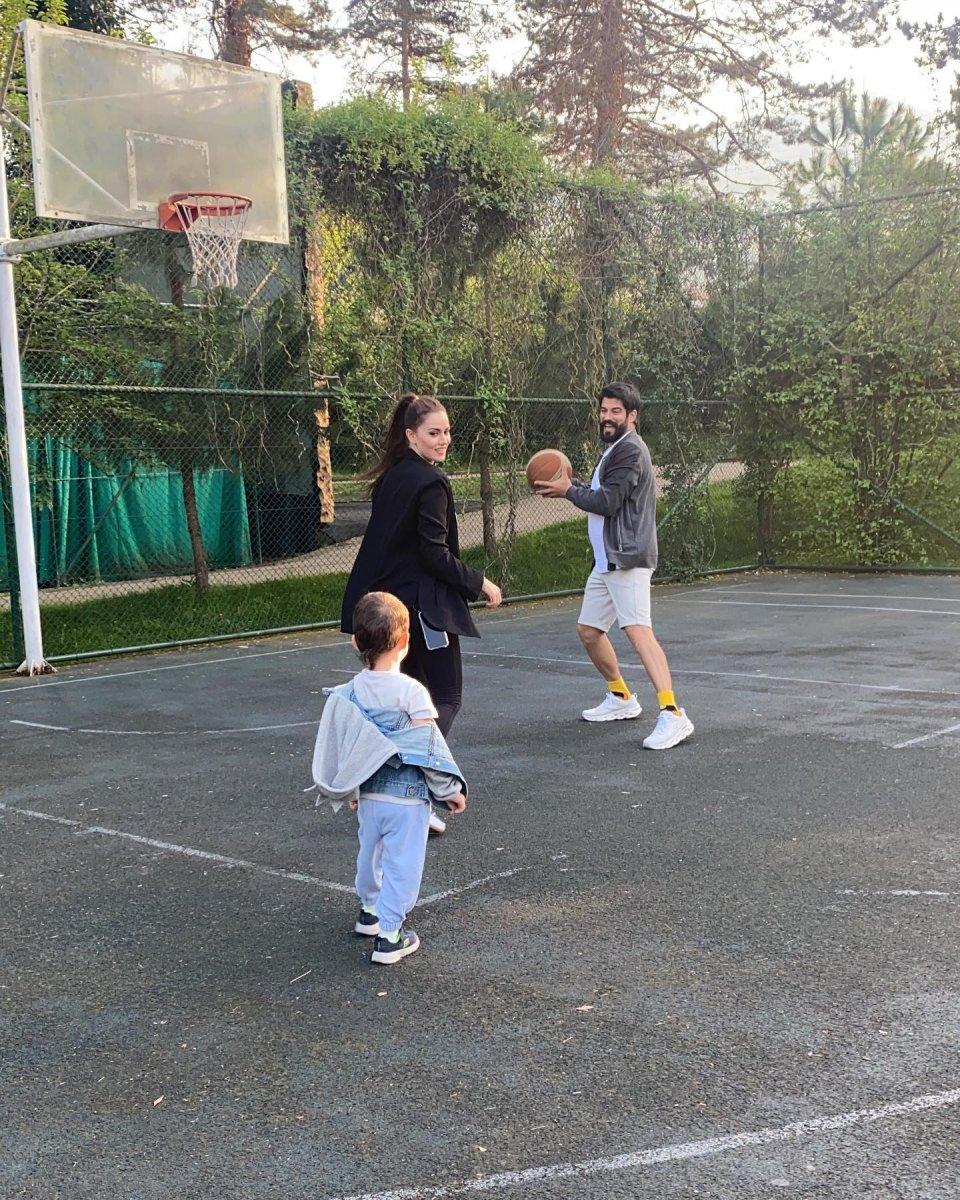 Burak Özçivit ile Fahriye Evcen basketbol maçı yaptı