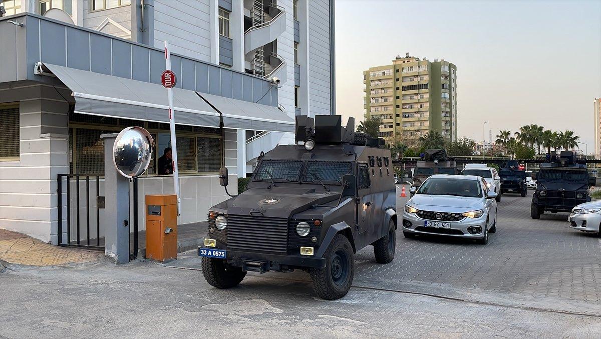 Mersin'de 12 adrese terör operasyonu