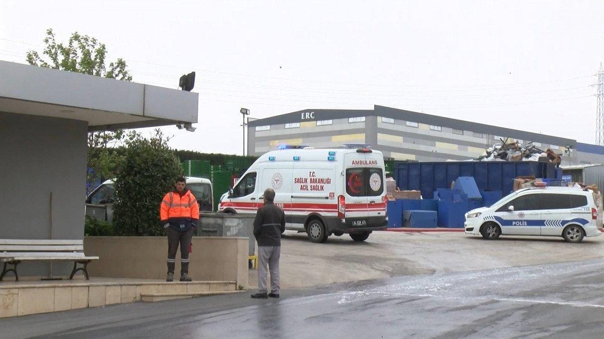 Esenyurt'ta market deposunda yangın çıktı