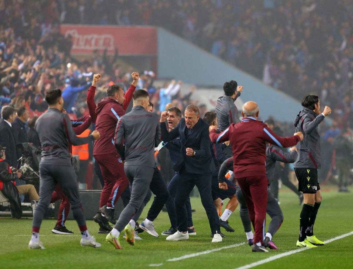 Abdullah Avcı'nın şampiyonluk sevinci