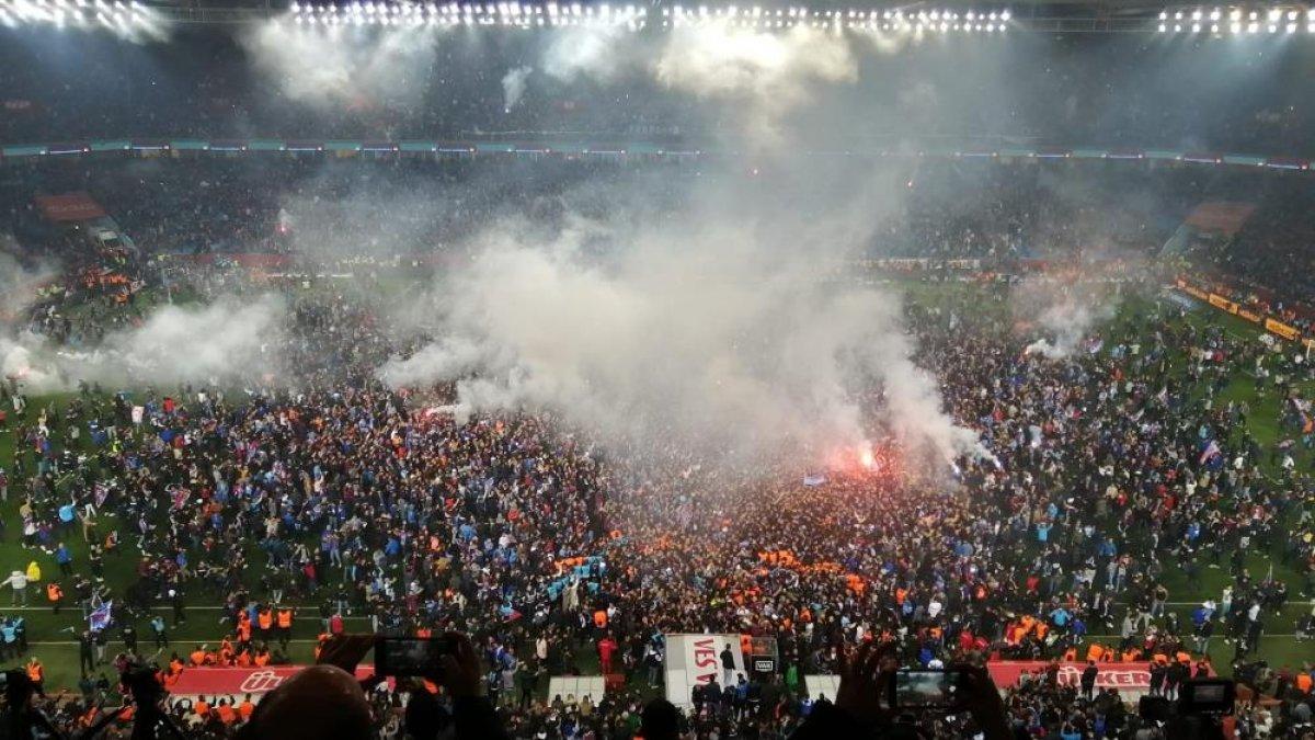 Trabzonspor'un şampiyonluğu Türkiye'nin dört bir yanında coşkuyla kutlandı