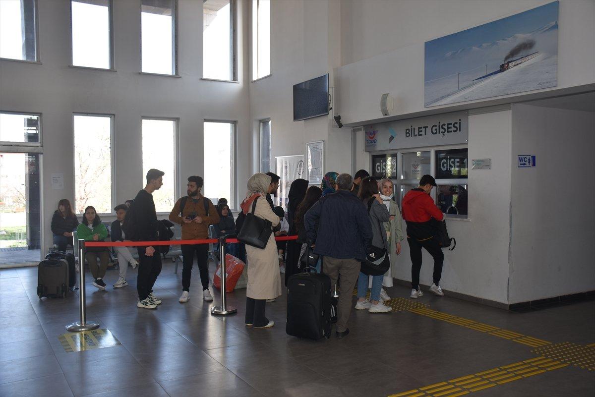 Pahalı biletler, Doğu Ekspresi'ne ilgiyi artırdı