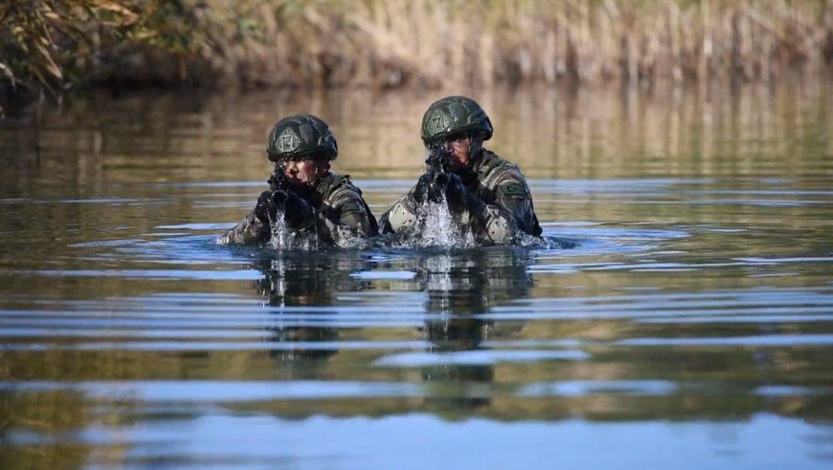 MSB: Kahraman komandolarımız her daim görevinin başında