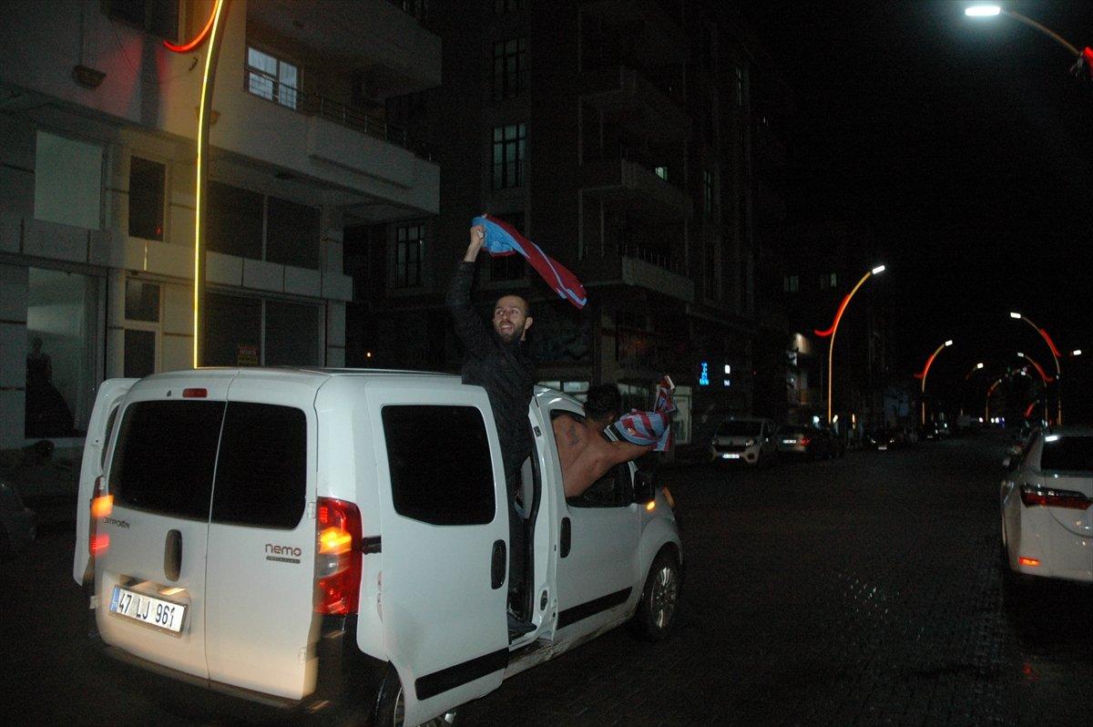 Diyarbakır'da Trabzonsporlu köylülerin şampiyonluk sevinci