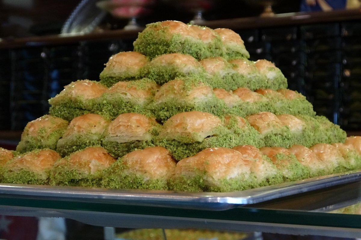 Ramazan sonrası beslenme önerileri: Bayramda nelere dikkat edilmeli