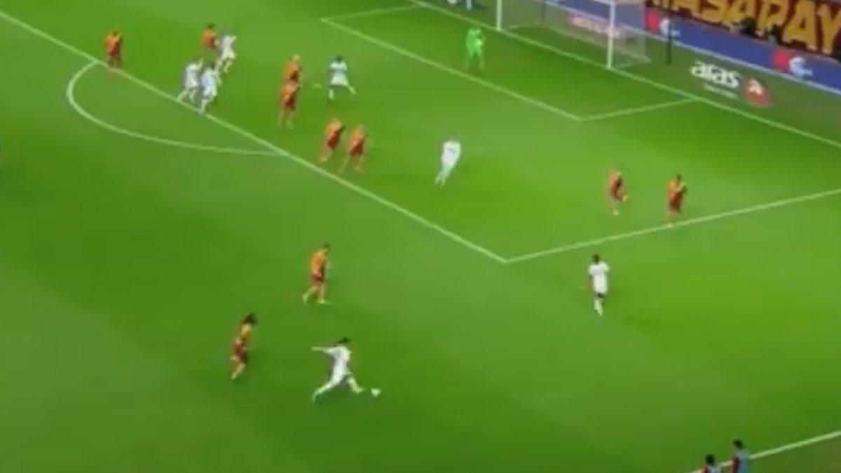 Sivassporlu Ahmet Oğuz'un Muslera'yı çaresiz bırakan golü