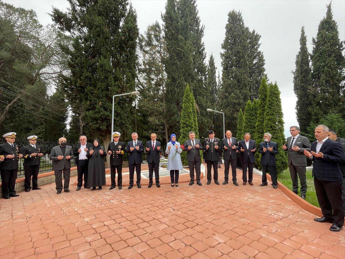 Ramazan Bayramı öncesi şehitlik ziyaretleri