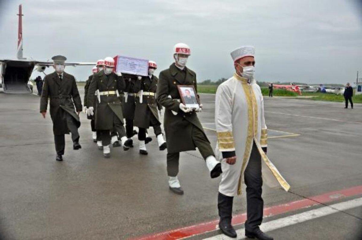 Şehit Uzman Çavuş Mümin Çarkcı'nın cenazesi memleketi Samsun'da