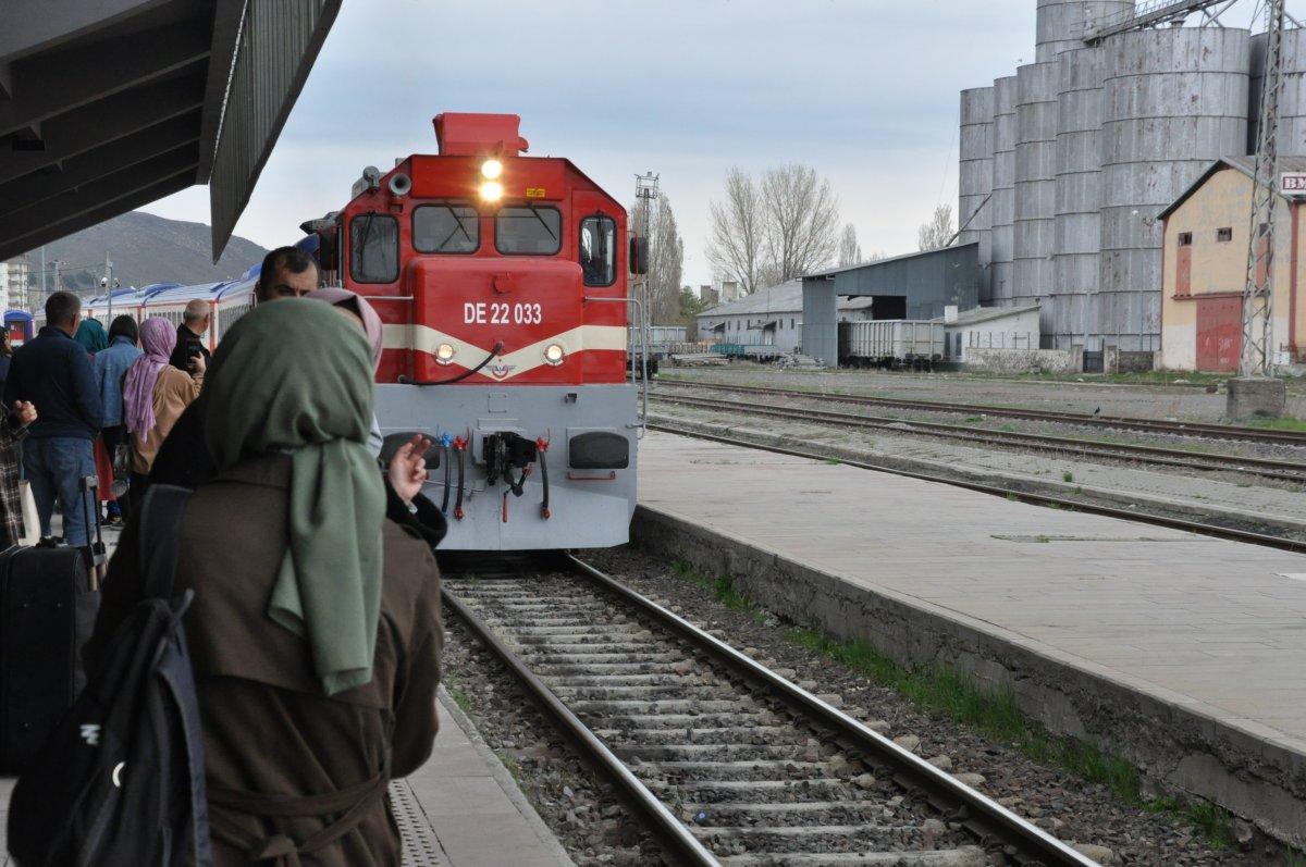 Doğu Ekspresi'nde Ramazan Bayramı yoğunluğu yaşanıyor
