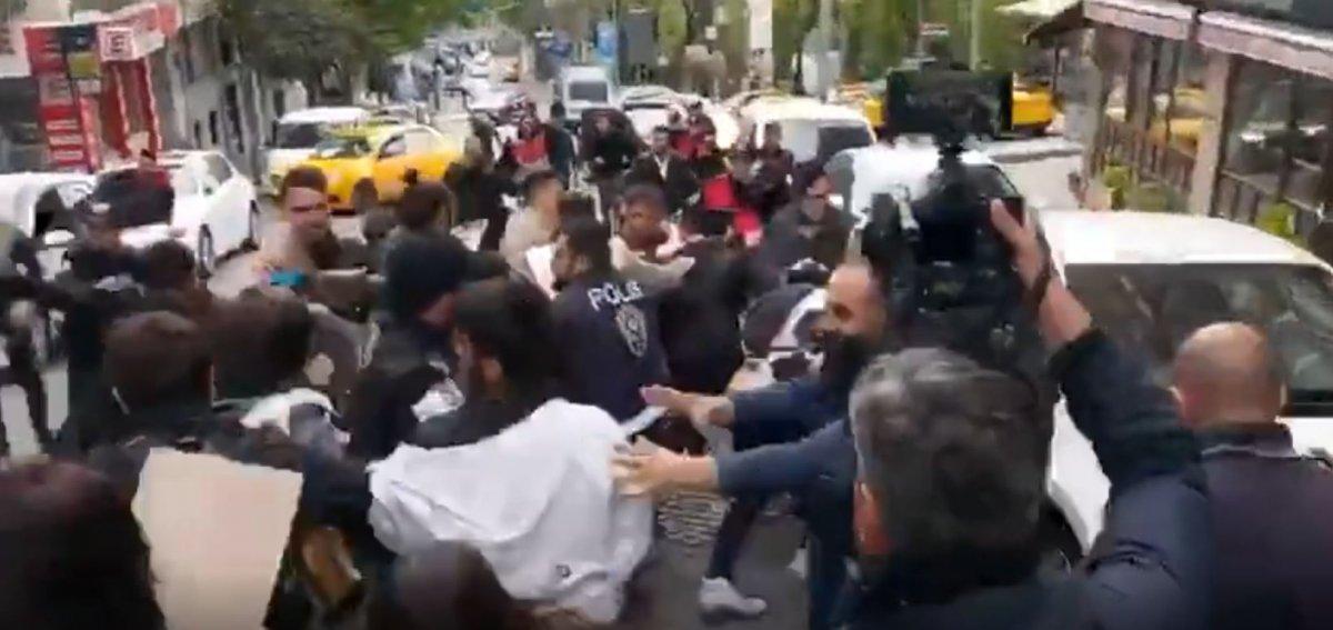 1 Mayıs kutlamalarında Taksim'e yürümek isteyen grupla polis arasında arbede