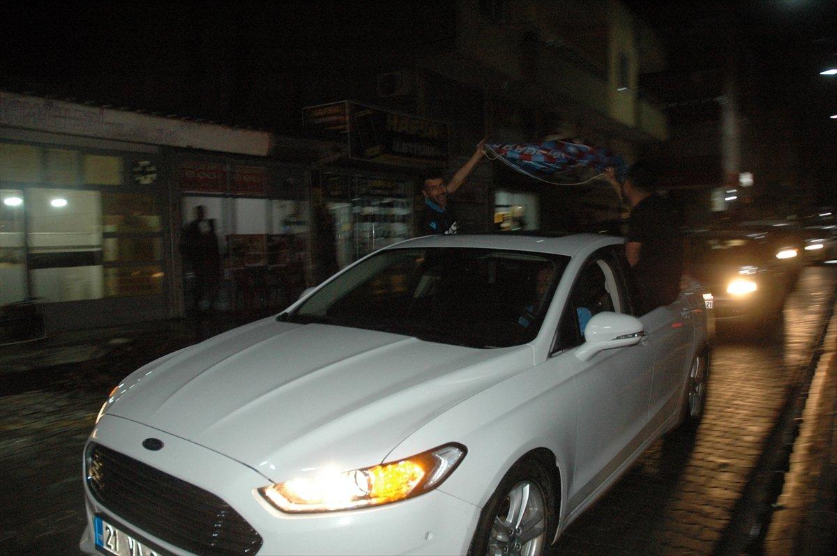 Diyarbakır'da Trabzonsporlu köylülerin şampiyonluk sevinci