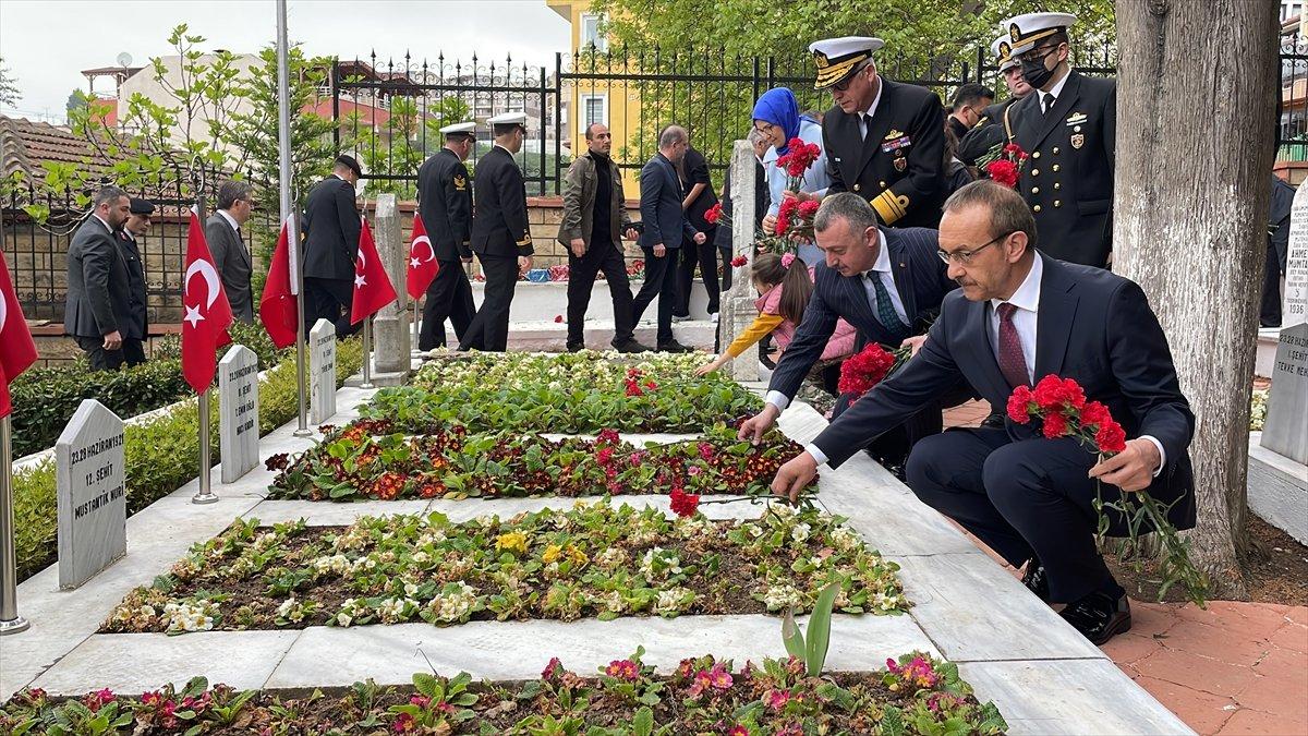 Ramazan Bayramı öncesi şehitlik ziyaretleri