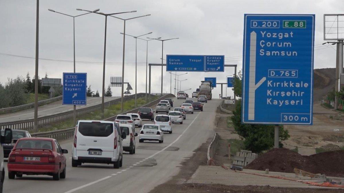 Yollarda bayram yoğunluğu