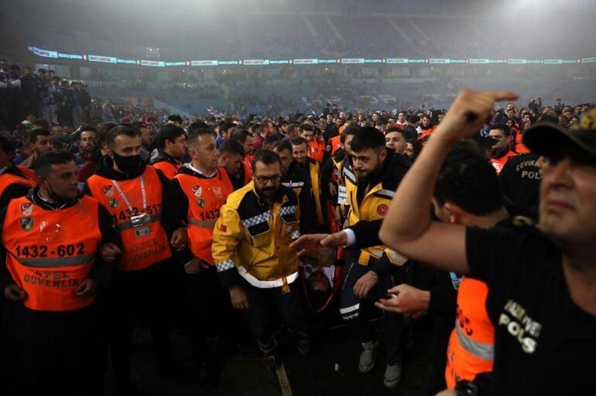 Trabzonsporluların coşkulu kutlamalarında 7 kişi hastaneye kaldırıldı