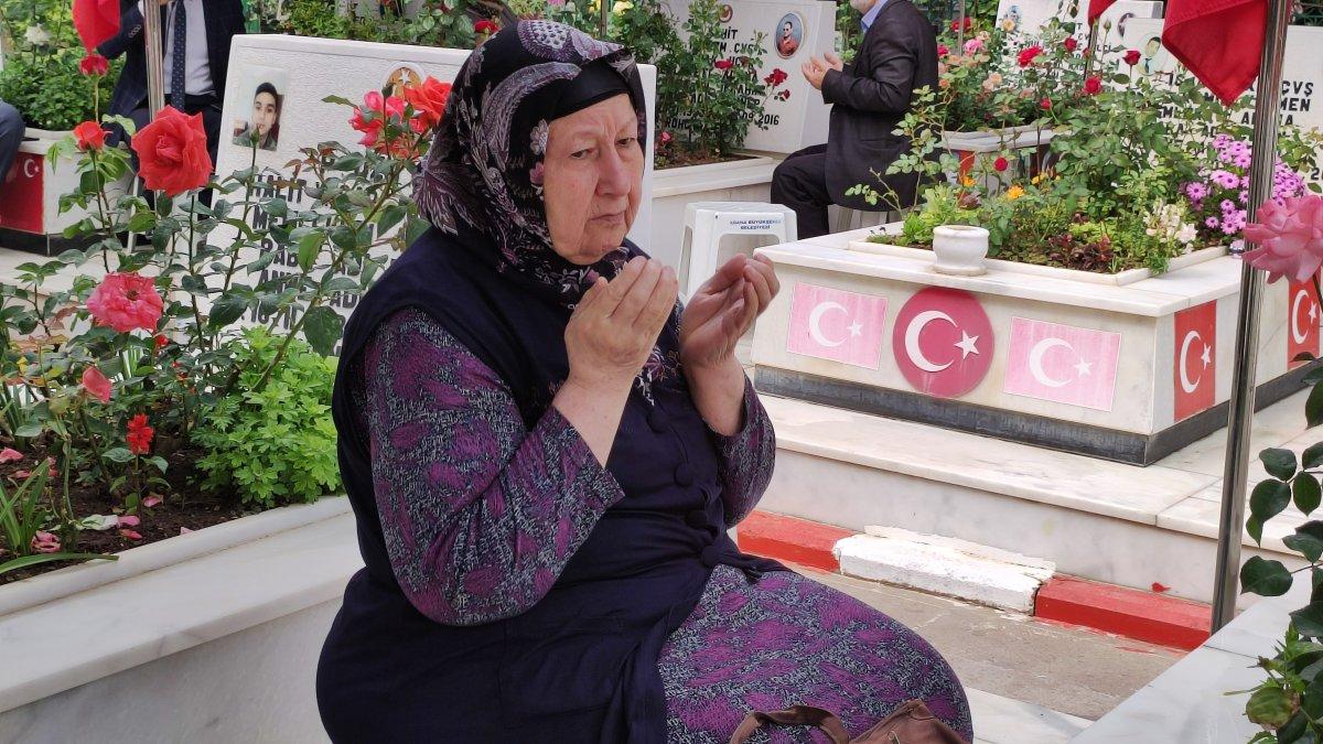 Ramazan Bayramı öncesi şehitlik ziyaretleri