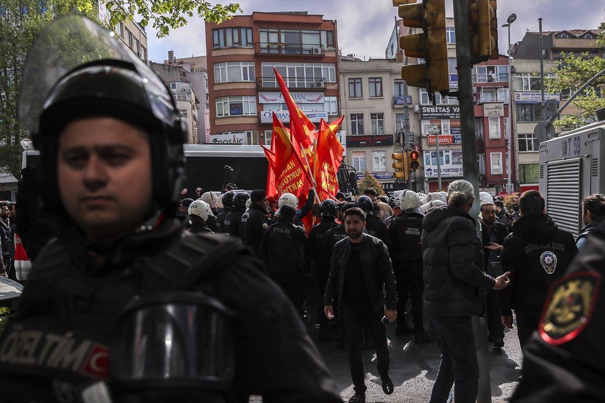 1 Mayıs kutlamalarında Taksim'e yürümek isteyen grupla polis arasında arbede