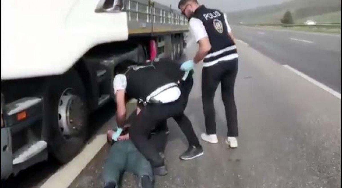 Gaziantep’te, tırda 110 kilodan fazla esrar bulundu