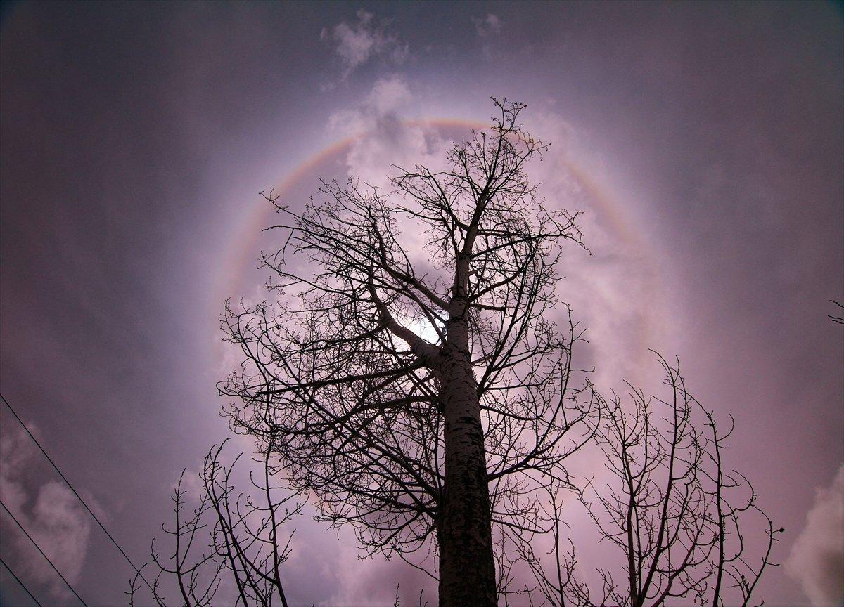 Van semalarında oluşan hale görüntülendi