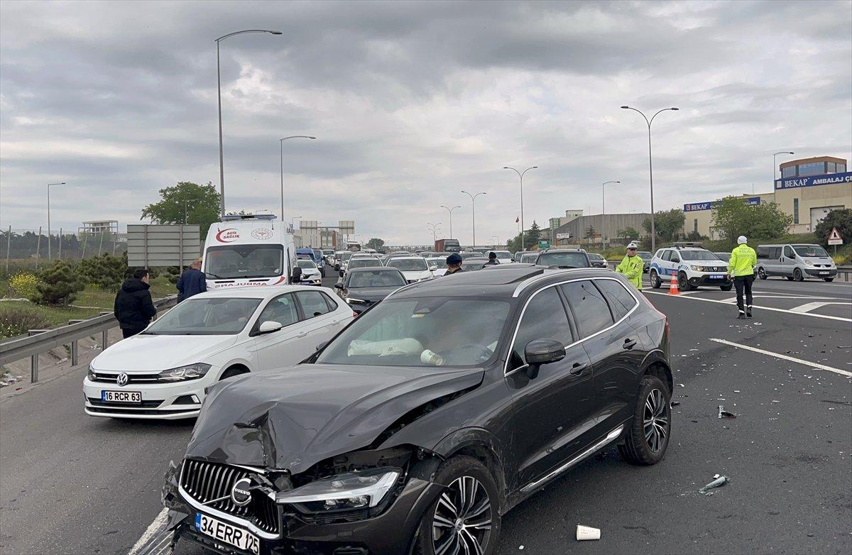 Anadolu Otoyolu'nda kaza: 1 ölü 5 yaralı