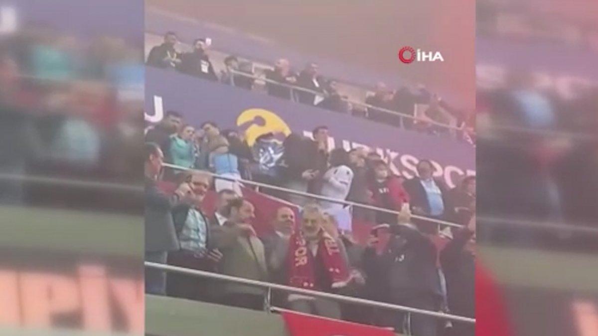 Trabzonspor'un şampiyonluğu Berat Albayrak'ı ağlattı